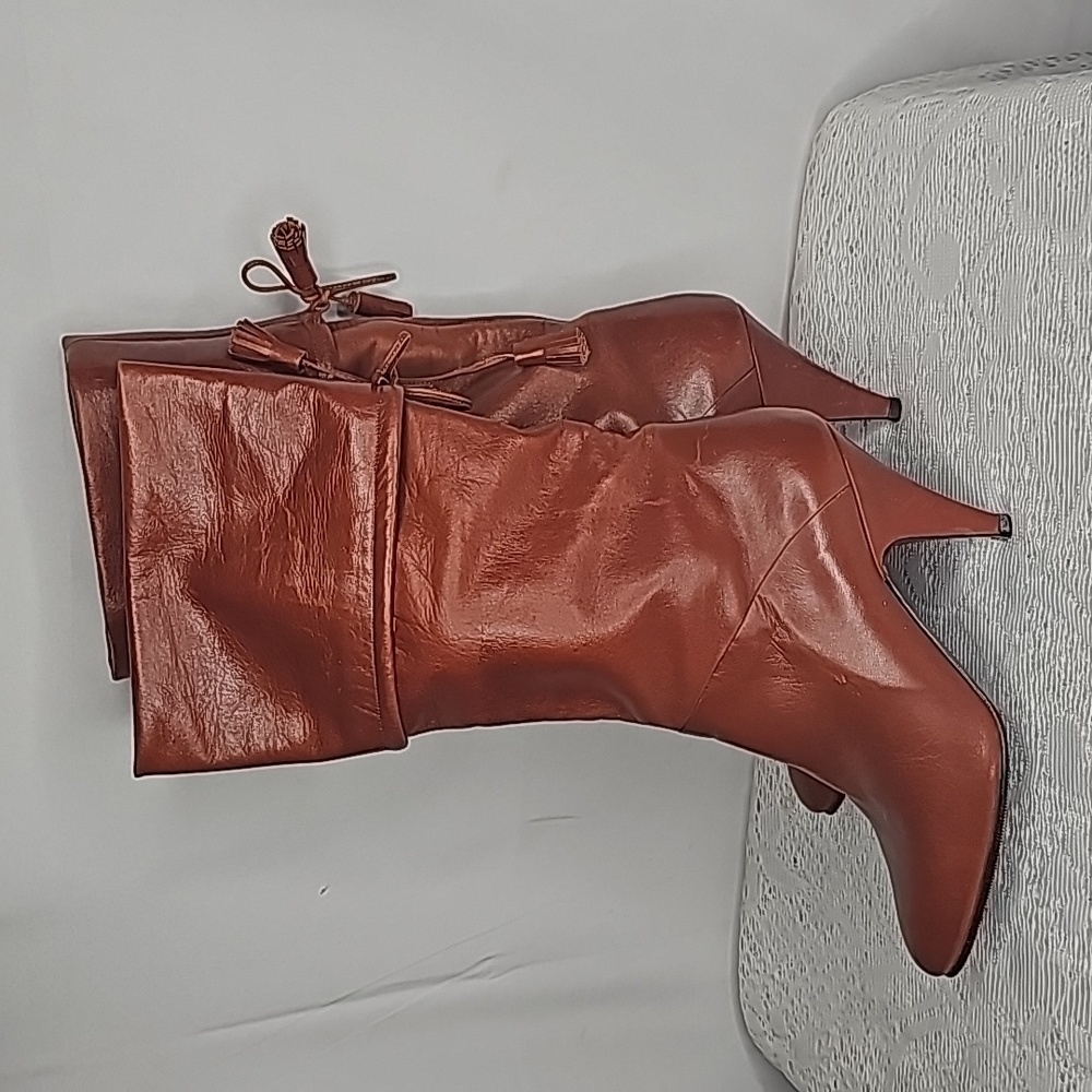 Caressa soft leather pull on heeled boots with tassels made in Spain sz 7